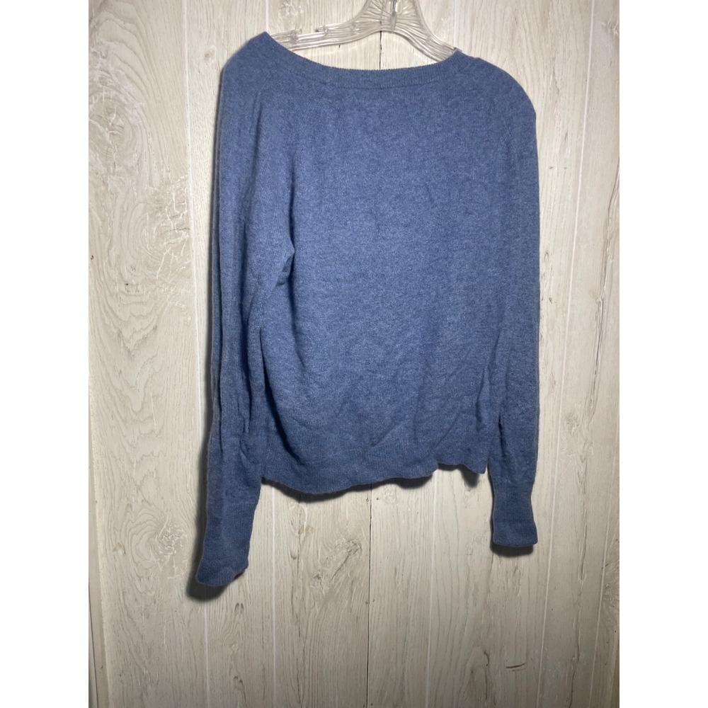 White + Warren Cashmere Sweater Size small 2 small hole left sleeve - Picture 4 of 6